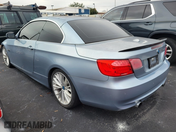 2011 BMW 3 Series 335i с VIN WBADX7C5XBE242018, выставлен на аукционе IAAI как лот 42448371 с пробегом 69 043 миль миль и . История ставок и продаж доступна на DreamBid. Изображение 3.