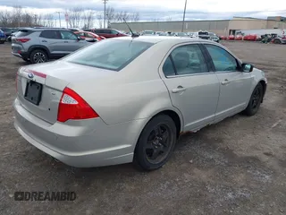 2010 Ford Fusion SE with VIN 3FAHP0HA6AR409302, listed as a IAAI auction lot 42040173 with 167,088 mi miles. Bid and sale history available at carsss.com. Image 4.