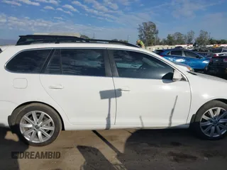 2012 Volkswagen Jetta SportWagen TDI with VIN 3VWPL7AJ7CM686140, listed as a IAAI auction lot 41700711 with 81,831 mi miles. Bid and sale history available at carsss.com. Image 13.