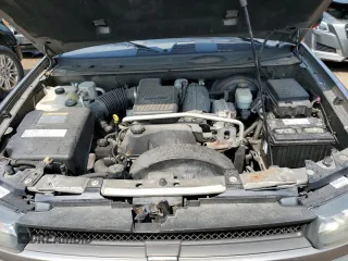 2005 Chevrolet TrailBlazer LT with VIN 1GNDT13S052378804, listed as a Copart auction lot 62047624 with 119,536 mi miles and Salvage Title. Bid and sale history available at DreamBid. Image 11.