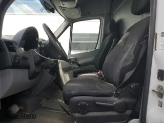2018 Freightliner Sprinter Cargo Van with VIN WDYPE7CD7JP616380, listed as a Copart auction lot 77013644 with 194,981 mi miles and Clean Title. Bid and sale history available at carsss.com. Image 7.