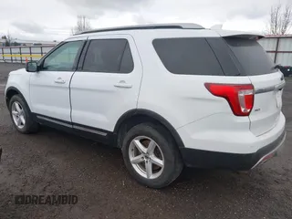 2016 Ford Explorer XLT with VIN 1FM5K8D86GGB65725, listed as a IAAI auction lot 41857272 with 91,410 mi miles. Bid and sale history available at carsss.com. Image 3.