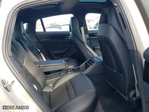 2018 Porsche Panamera 4S with VIN WP0AB2A73JL135379, listed as a Copart auction lot 49019382 with 25,443 mi miles. Bid and sale history available at carsss.com. Image 6.