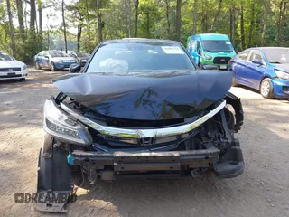 2017 Honda Accord Touring z VIN 1HGCR3F97HA044885, wystawiony jako IAAI lot #42603354 z przebiegiem 175 110 mil mil oraz . Historia ofert i sprzedaży dostępna na DreamBid. Obrazek 12.