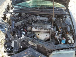 1997 Honda Accord EX with VIN 1HGCD5668VA262569, listed as a Copart auction lot 44713835 with 261,346 mi miles and Salvage Title. Bid and sale history available at DreamBid. Image 11.