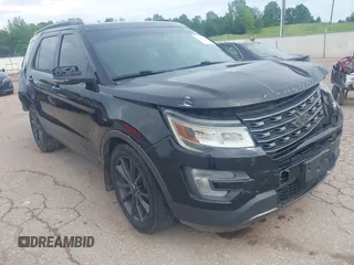 2017 Ford Explorer XLT z VIN 1FM5K7D82HGD35543, wystawiony jako IAAI lot #42100695 z przebiegiem 185 103 mil mil oraz . Historia ofert i sprzedaży dostępna na DreamBid. Obrazek 18.