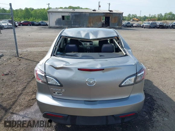 2011 Mazda Mazda3 i Touring with VIN JM1BL1VGXB1372499, listed as a IAAI auction lot 42112283 with 98,564 mi miles. Bid and sale history available at carsss.com. Image 17.