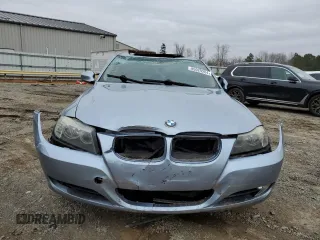 2009 BMW 3 Series 328i z VIN WBAPH77569NM27312, wystawiony jako Copart lot #44302435 z przebiegiem 155 572 mil mil oraz Szkoda całkowita • Salvage title. Historia ofert i sprzedaży dostępna na DreamBid. Obrazek 5.