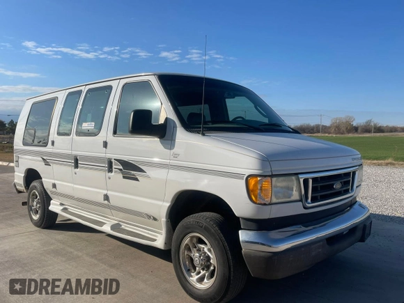 2003 Ford Econoline Cargo Recreational with VIN 1FDPE24L13HA37723, listed as a Copart auction lot 42862925 with 170,979 mi miles and Clean Title. Bid and sale history available at DreamBid. Image 1.