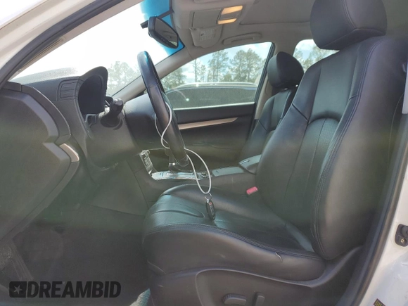 2015 Infiniti Q40 with VIN JN1CV6AR1FM521201, listed as a Copart auction lot 50913775 with 93,468 mi miles and Salvage Title. Bid and sale history available at DreamBid. Image 7.