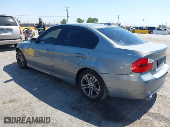 2008 BMW 3 Series 328i с VIN WBAVA375X8NL44470, выставлен на аукционе IAAI как лот 42677310 с пробегом 184 171 миль миль и . История ставок и продаж доступна на DreamBid. Изображение 3.
