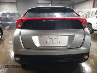 2020 Mitsubishi Eclipse Cross LE z VIN JA4AS4AA1LZ037727, wystawiony jako Copart lot #44643975 z przebiegiem 81 877 mil mil oraz Szkoda całkowita • Salvage title. Historia ofert i sprzedaży dostępna na DreamBid. Obrazek 6.