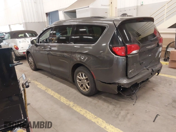 2020 Chrysler Voyager LXi z VIN 2C4RC1DG3LR151663, wystawiony jako IAAI lot #41817756 z przebiegiem 119 517 mil mil oraz . Historia ofert i sprzedaży dostępna na DreamBid. Obrazek 3.