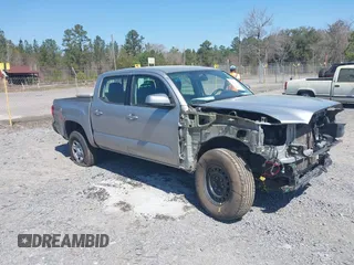 2017 Toyota Tacoma SR with VIN 5TFAX5GN7HX101599, listed as a IAAI auction lot 41762674 with 160,973 mi miles. Bid and sale history available at carsss.com. Image 1.