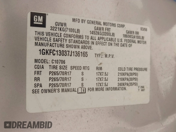 2007 GMC Yukon SLT with VIN 1GKFC13037J136165, listed as a IAAI auction lot 41766226 with 204,677 mi miles. Bid and sale history available at carsss.com. Image 9.