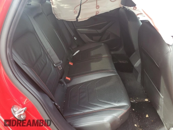 2019 Volkswagen Jetta GLI S z VIN 3VW5T7BU5KM148082, wystawiony jako Copart lot #56562505 z przebiegiem 100 026 mil mil oraz Szkody całkowita. Historia ofert i sprzedaży dostępna na DreamBid. Obrazek 10.