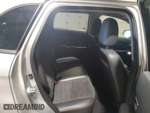 2018 Mitsubishi Outlander SE z VIN JA4AR3AW7JU001634, wystawiony jako Copart lot #60111115 z przebiegiem 44 679 mil mil oraz Szkoda całkowita • Salvage title. Historia ofert i sprzedaży dostępna na DreamBid. Obrazek 10.