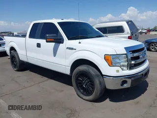 2014 Ford F-150 XL with VIN 1FTFX1CF6EKG35389, listed as a IAAI auction lot 42643324 with 190,235 mi miles and . Bid and sale history available at DreamBid. Image 1.