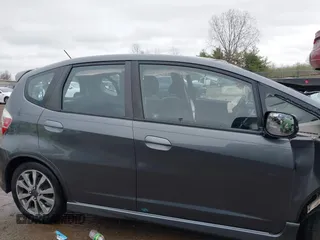 2013 Honda Fit Sport с VIN JHMGE8H56DC019458, выставлен на аукционе IAAI как лот 41912389 с пробегом Не указан миль и . История ставок и продаж доступна на DreamBid. Изображение 13.