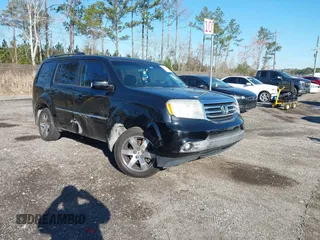 2013 Honda Pilot Touring with VIN 5FNYF4H9XDB047796, listed as a IAAI auction lot 41591189 with 188,579 mi miles. Bid and sale history available at carsss.com. Image 1.