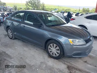 2013 Volkswagen Jetta S с VIN 3VW2K7AJ2DM202390, выставлен на аукционе IAAI как лот 42493809 с пробегом 180 595 миль миль и . История ставок и продаж доступна на DreamBid. Изображение 1.