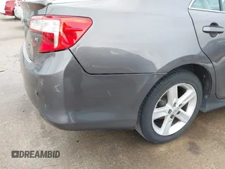 2014 Toyota Camry L with VIN 4T1BF1FK5EU304863, listed as a IAAI auction lot 41548606 with 145,201 mi miles. Bid and sale history available at carsss.com. Image 18.