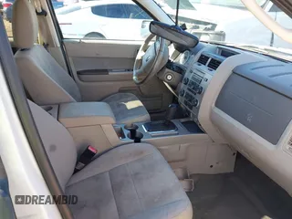 2011 Ford Escape XLT with VIN 1FMCU0D77BKB45161, listed as a IAAI auction lot 41890058 with 263,786 mi miles. Bid and sale history available at carsss.com. Image 5.