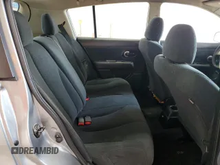 2011 Nissan Versa S z VIN 3N1BC1CP7BL409393, wystawiony jako Copart lot #60806585 z przebiegiem 147 149 mil mil oraz Szkoda całkowita • Salvage title. Historia ofert i sprzedaży dostępna na DreamBid. Obrazek 10.