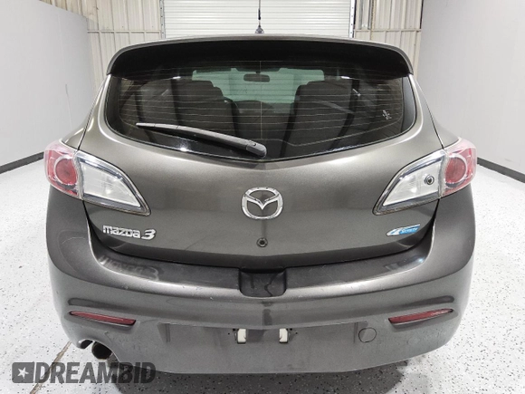 2013 Mazda 3 i Grand Touring with VIN JM1BL1MP1D1794004, listed as a Copart auction lot 52035405 with 140,058 mi miles and Clean Title. Bid and sale history available at DreamBid. Image 6.