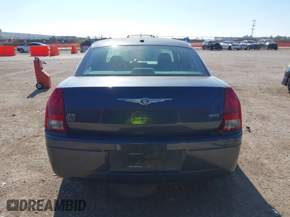 2007 Chrysler 300 with VIN 2C3KA43R57H884972, listed as a IAAI auction lot 41245223 with 67,386 mi miles. Bid and sale history available at carsss.com. Image 16.