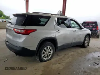 2020 Chevrolet Traverse LT Cloth z VIN 1GNERGKW7LJ245051, wystawiony jako Copart lot #59844665 z przebiegiem 129 295 mil mil oraz Czysty tytuł • Clean title. Historia ofert i sprzedaży dostępna na DreamBid. Obrazek 3.