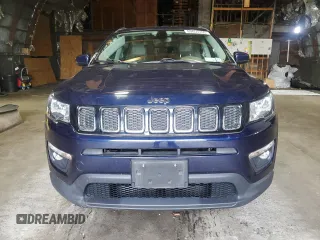 2020 Jeep Compass Latitude z VIN 3C4NJDBB3LT107172, wystawiony jako Copart lot #60655765 z przebiegiem 12 822 mil mil oraz Szkoda całkowita • Salvage title. Historia ofert i sprzedaży dostępna na DreamBid. Obrazek 5.