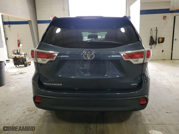 2016 Toyota Highlander LE with VIN 5TDBKRFH2GS267085, listed as a Copart auction lot 48746945 with 166,458 mi miles and Salvage Title. Bid and sale history available at carsss.com. Image 6.