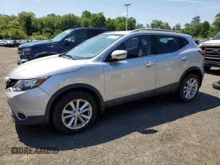 2017 Nissan Rogue SV with VIN JN1BJ1CR2HW118262, listed as a Copart auction lot 62697735 with 178,666 mi miles and Clean title. Bid and sale history available at DreamBid. Image 1.