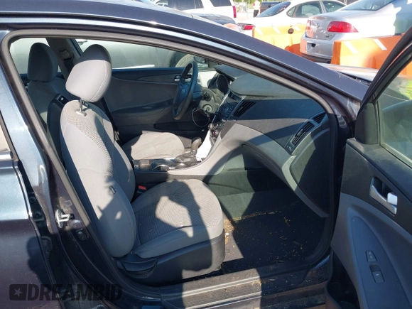 2013 Hyundai Sonata GLS with VIN 5NPEB4AC4DH766063, listed as a IAAI auction lot 42110811 with 105,622 mi miles and . Bid and sale history available at DreamBid. Image 5.