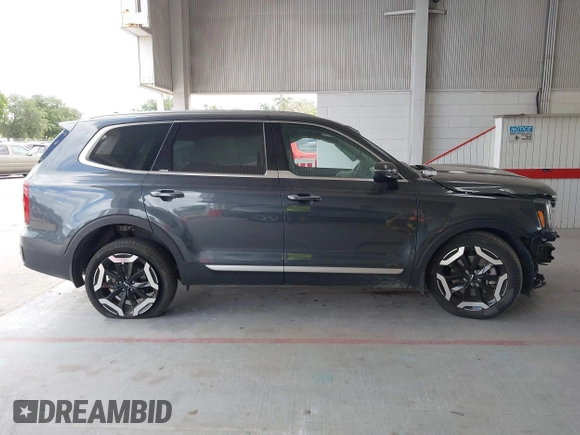 2023 Kia Telluride S with VIN 5XYP6DGC7PG405488, listed as a IAAI auction lot 42135176 with 16,799 mi miles and . Bid and sale history available at DreamBid. Image 13.
