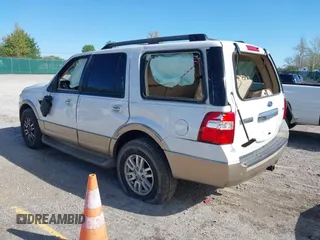 2011 Ford Expedition XLT с VIN 1FMJU1H58BEF02139, выставлен на аукционе IAAI как лот 42065356 с пробегом 144 103 миль миль и . История ставок и продаж доступна на DreamBid. Изображение 3.