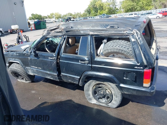 2000 Jeep Cherokee Classic with VIN 1J4FF58S5YL134745, listed as a IAAI auction lot 40352984 with 1 mi miles. Bid and sale history available at carsss.com. Image 11.