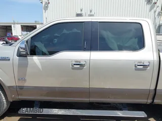 2018 Ford F-150 XL with VIN 1FTEW1EG6JFB58275, listed as a IAAI auction lot 41867632 with 159,333 mi miles. Bid and sale history available at carsss.com. Image 14.