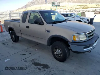 1998 Ford F-250 with VIN 1FTPX28L1WKC07787, listed as a Copart auction lot 75915464 with 199,543 mi miles and Clean title. Bid and sale history available at DreamBid. Image 4.