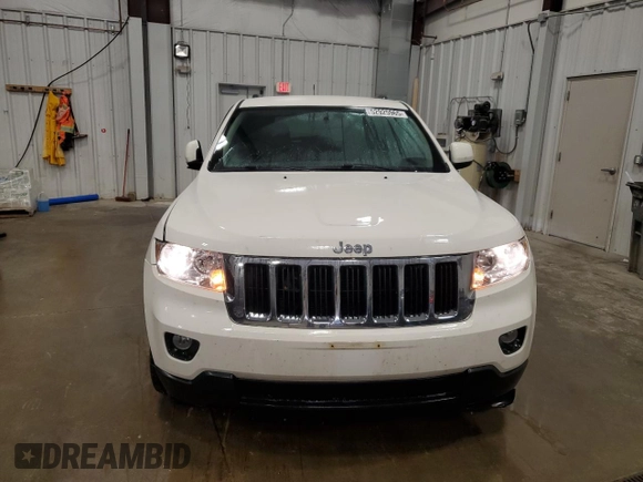 2011 Jeep Grand Cherokee Laredo with VIN 1J4RR4GG0BC562015, listed as a Copart auction lot 52925965 with 125,523 mi miles and Non Repairable. Bid and sale history available at carsss.com. Image 5.