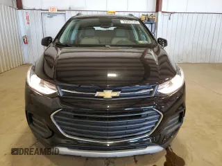 2020 Chevrolet Trax LT with VIN 3GNCJLSB8LL225095, listed as a Copart auction lot 55037785 with 38,443 mi miles and Salvage Title. Bid and sale history available at DreamBid. Image 5.