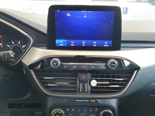 2022 Ford Escape SE with VIN 1FMCU9G65NUB41402, listed as a IAAI auction lot 42733931 with 62,151 mi miles and . Bid and sale history available at DreamBid. Image 23.