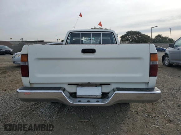 1993 Toyota Pickup DX with VIN JT4RN81P4P5168613, listed as a Copart auction lot 82611524 with 200,408 mi miles and Clean title. Bid and sale history available at DreamBid. Image 10.