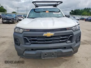 2024 Chevrolet Colorado 2WD Work Truck with VIN 1GCGSBEC2R1107923, listed as a Copart auction lot 58569805 with 32,419 mi miles and Salvage title. Bid and sale history available at DreamBid. Image 5.