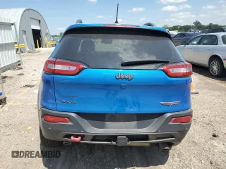 2018 Jeep Cherokee Trailhawk z VIN 1C4PJMBX0JD562021, wystawiony jako Copart lot #59136885 z przebiegiem 122 792 mil mil oraz Szkoda całkowita • Salvage title. Historia ofert i sprzedaży dostępna na DreamBid. Obrazek 6.