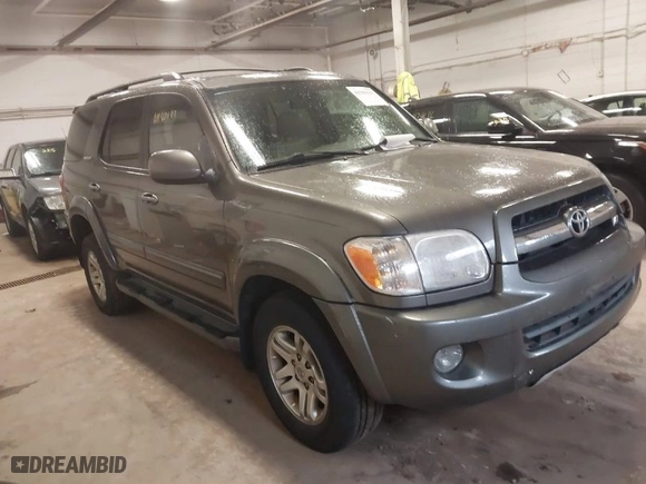 2006 Toyota Sequoia Limited with VIN 5TDBT48A86S271771, listed as a IAAI auction lot 41940143 with 263,155 mi miles. Bid and sale history available at carsss.com. Image 1.