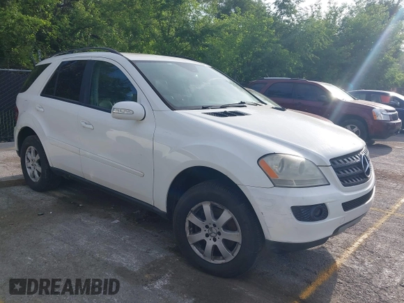 2006 Mercedes-Benz M 350 with VIN 4JGBB86E56A109010, listed as a IAAI auction lot 42236038 with Not Provided miles and . Bid and sale history available at DreamBid. Image 1.
