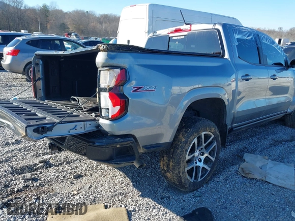 2024 Chevrolet Colorado 4WD Z71 with VIN 1GCPTDEK5R1109553, listed as a IAAI auction lot 41171700 with 1 mi miles. Bid and sale history available at carsss.com. Image 4.