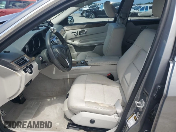 2014 Mercedes-Benz E 350 Sport z VIN WDDHF5KB5EB054330, wystawiony jako Copart lot #56802105 z przebiegiem 64 244 mil mil oraz Szkoda całkowita • Salvage title. Historia ofert i sprzedaży dostępna na DreamBid. Obrazek 7.